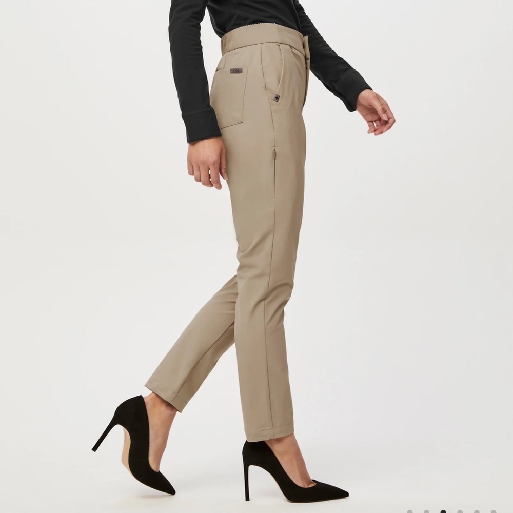 NWT Figs Pro Petite Skinny Scrub Trouser Pant 2.0